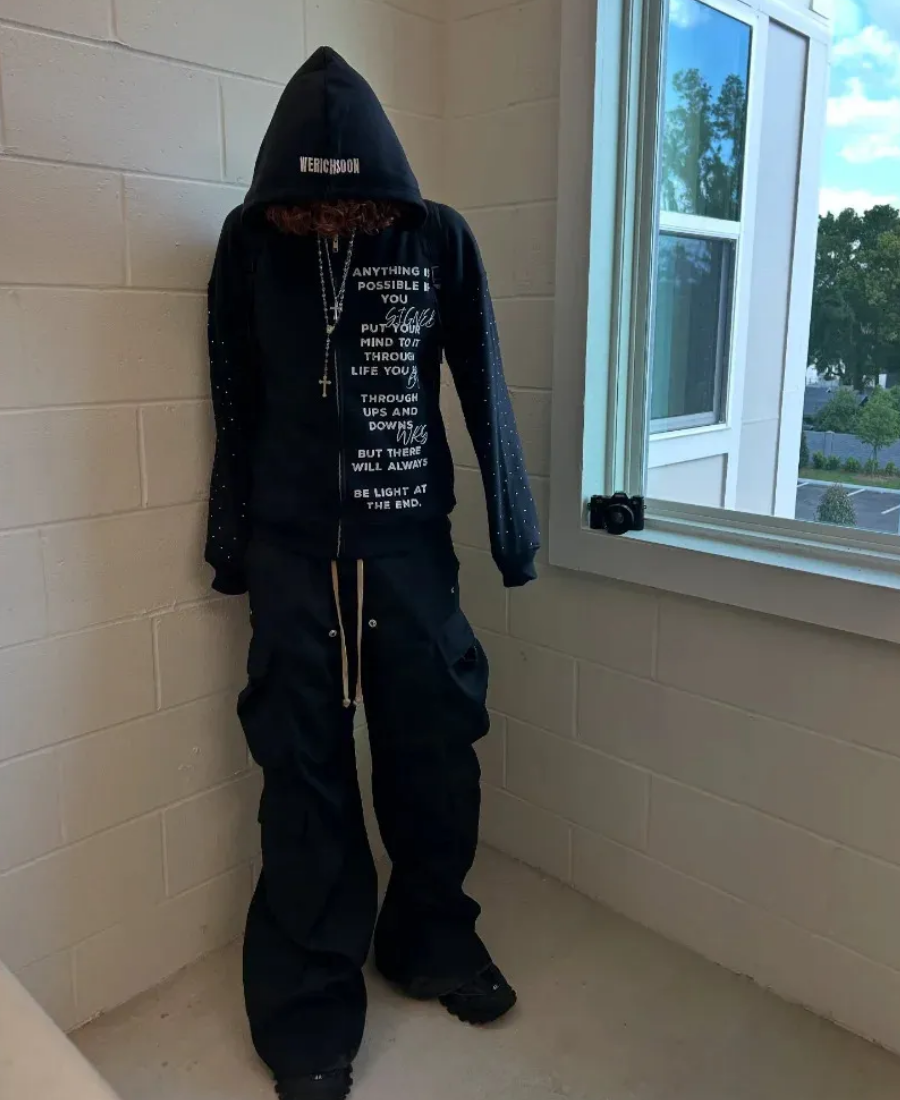 Werichsuun Light Hoodie.