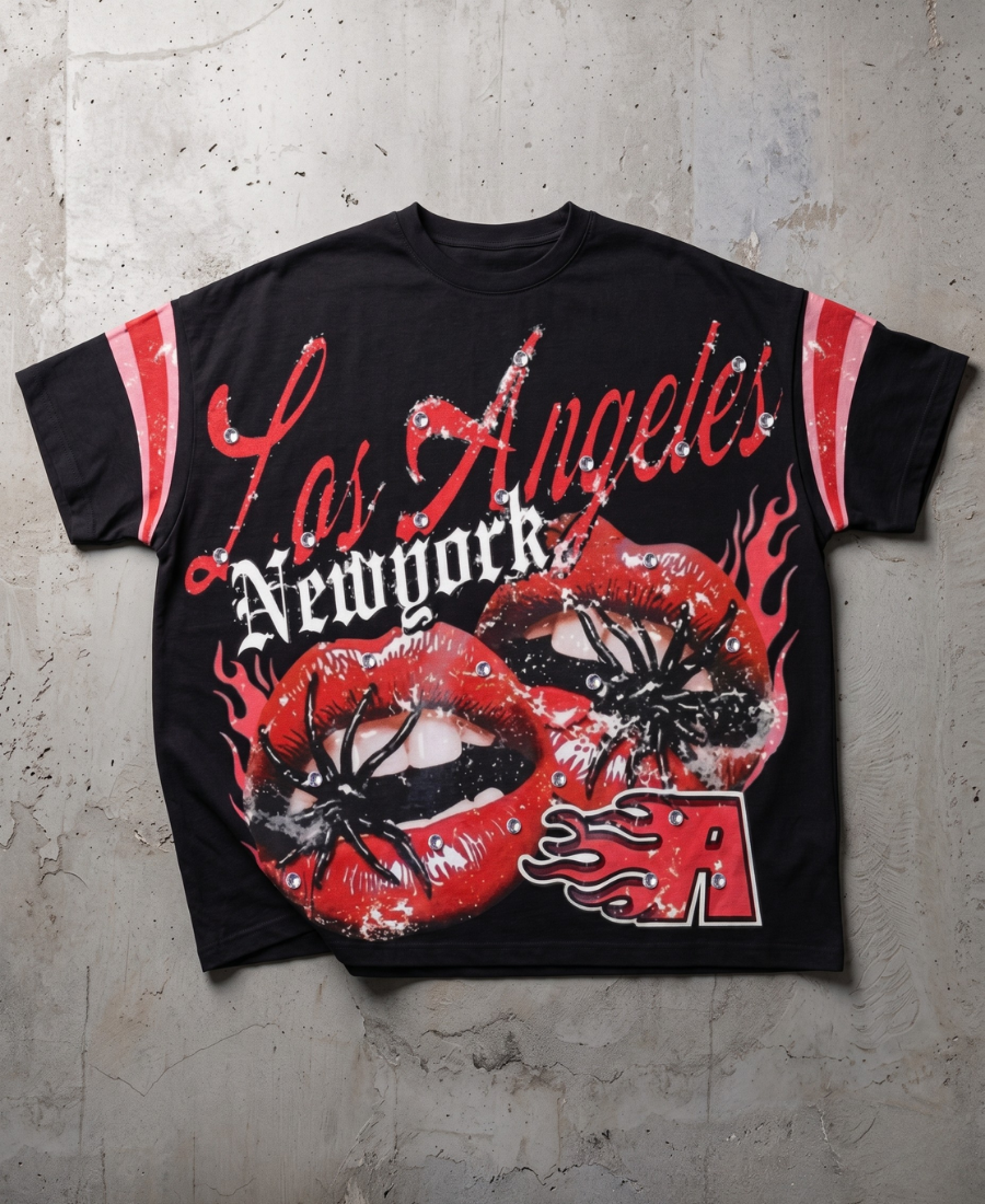 Venomous Kiss Tee