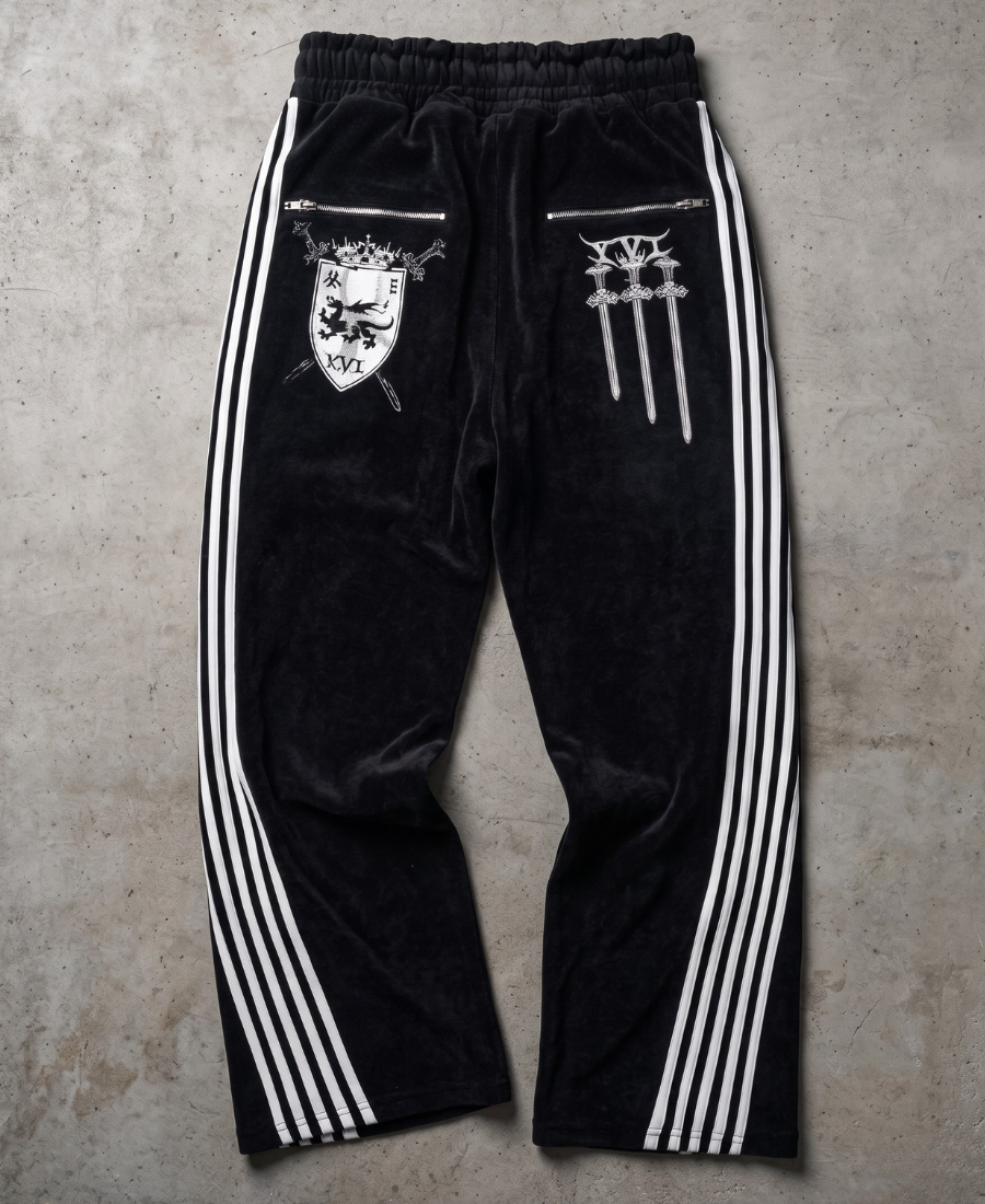 Knight's Crest Side-Stripe Eşofman