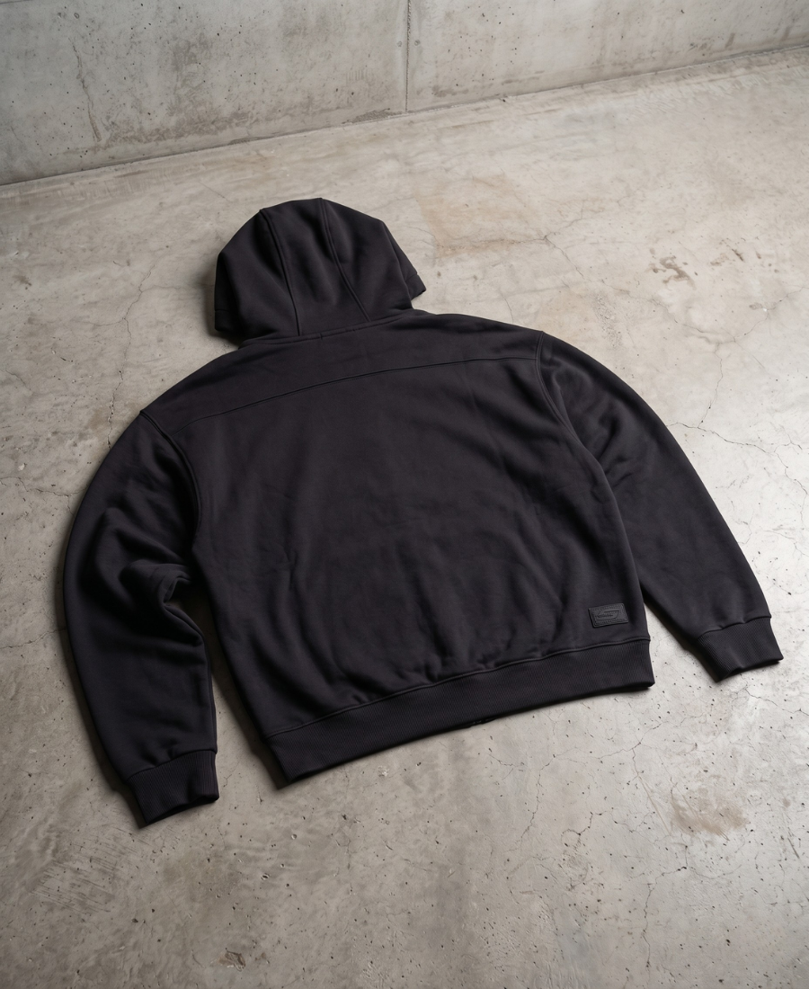 Basic Essential Zip-up