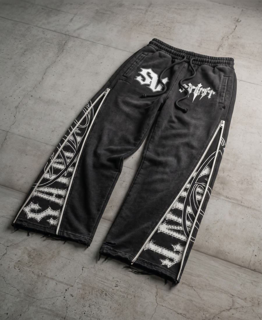 Sudadera y pantalón deportivo con efecto envejecido de Saints