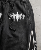 Sudadera y pantalón deportivo con efecto envejecido de Saints