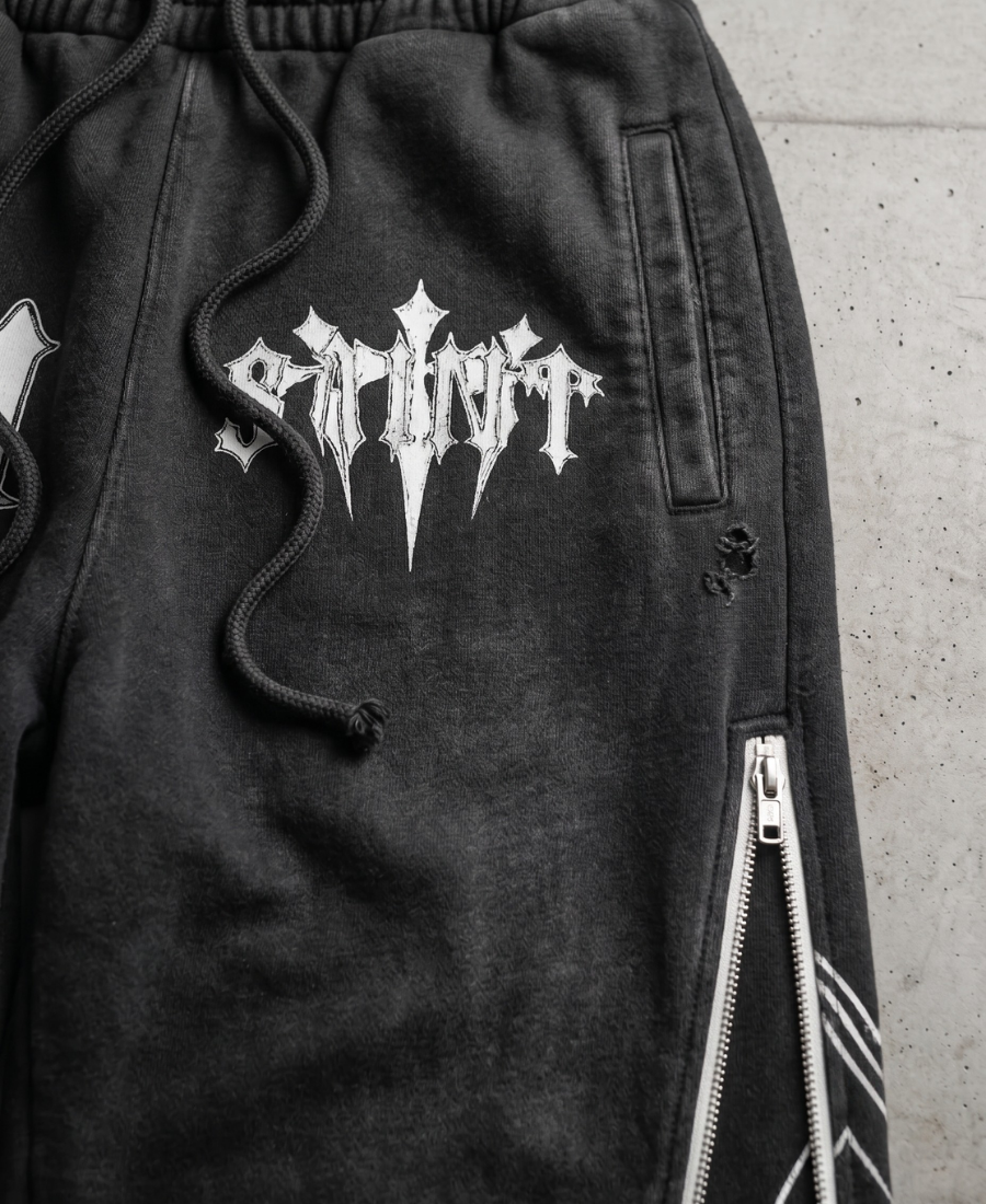 Sudadera y pantalón deportivo con efecto envejecido de Saints