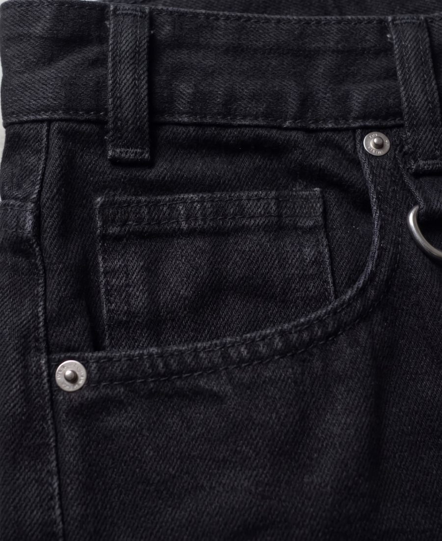 Pantalones negros que se transparentan
