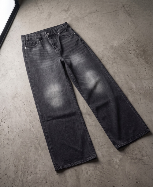 Pantalones negros ácidos