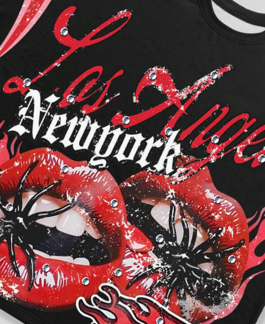 Venomous Kiss Tee