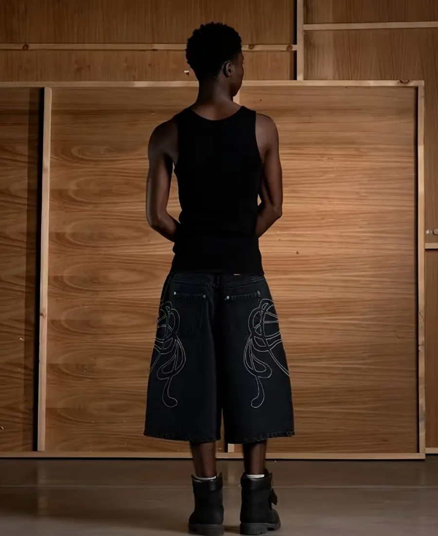 Neo-Tribal Embroidered Şort
