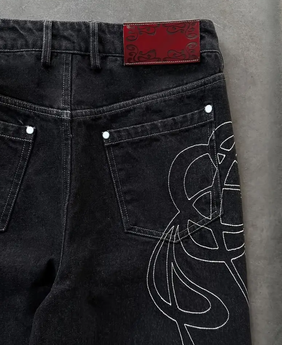 Neo-Tribal Embroidered Şort