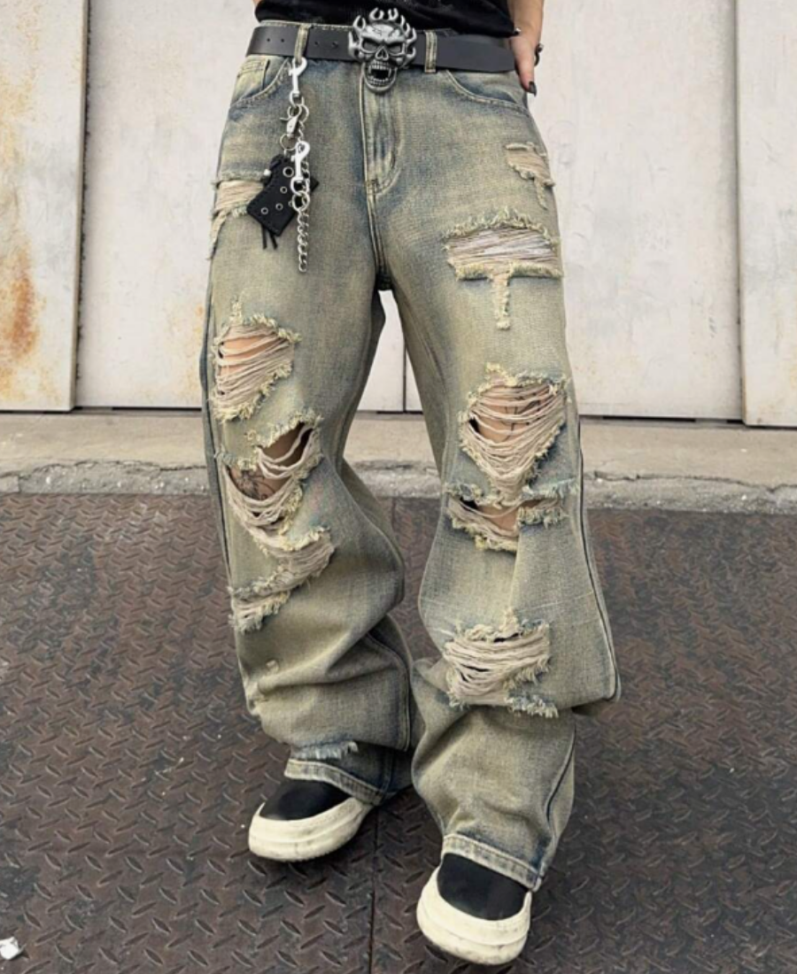 Baggy Destroyed Denim Pants
